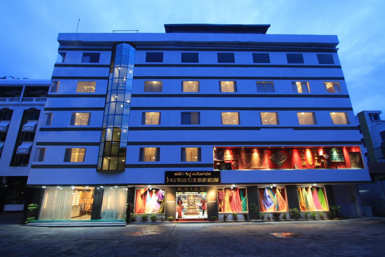 Sandesh Pride Mysore Ngoại thất bức ảnh